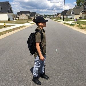 Meet your Posher, Eli